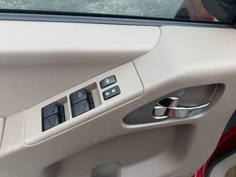 Used 2018 Nissan Frontier SV RWD image 11