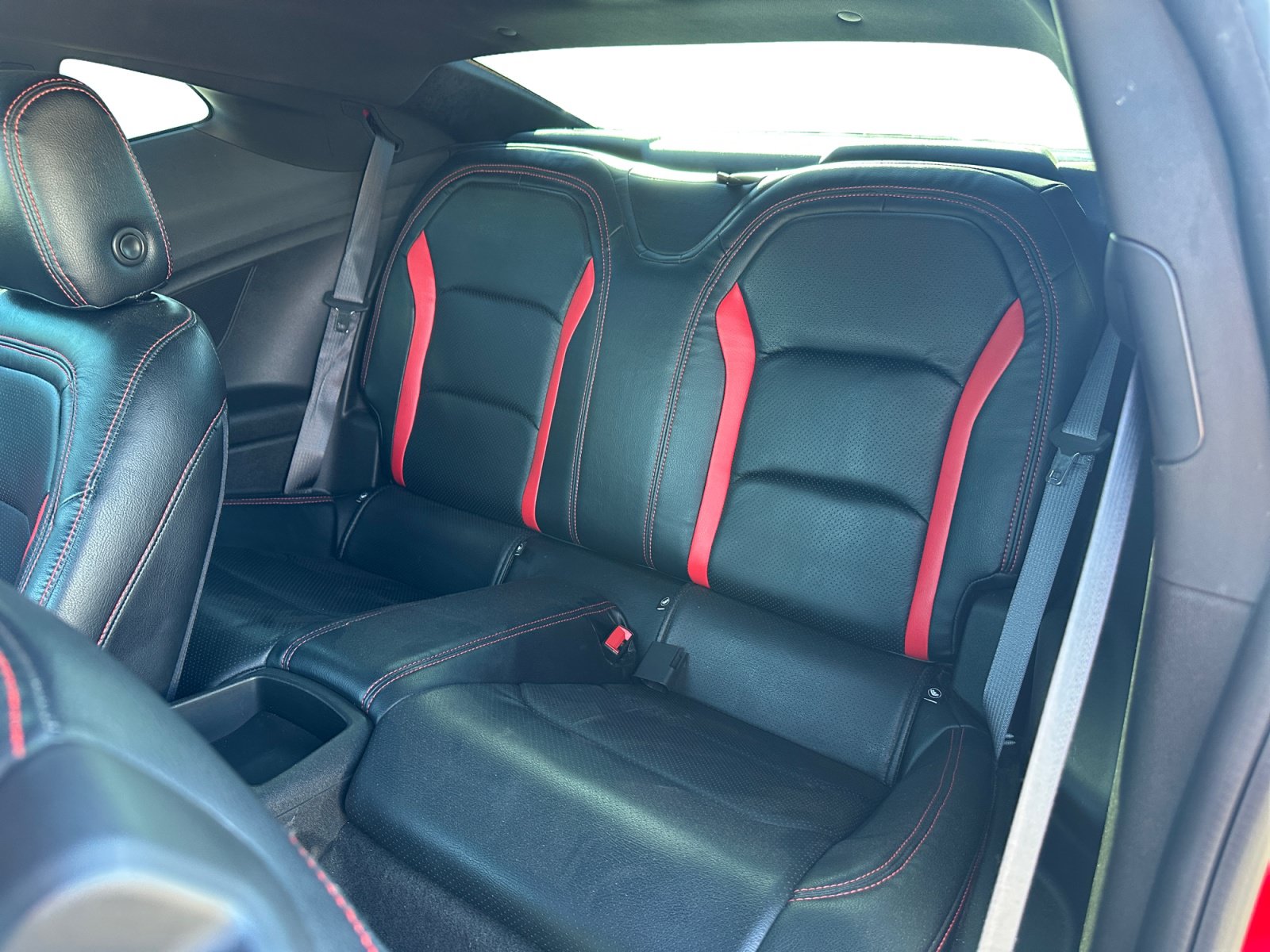 Used 2016 Chevrolet Camaro SS RWD image 13