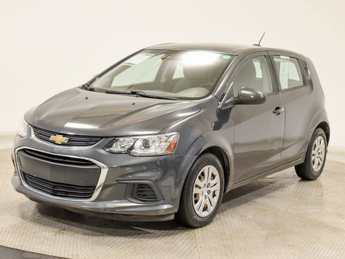 Used 2020 Chevrolet Sonic LT image 3