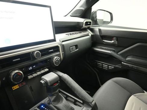 Used 2025 Toyota Tacoma TRD Sport w/ TRD Sport Upgrade Package AWD/4WD image 29