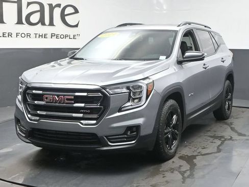 Used 2024 GMC Terrain AT4 AWD/4WD image 35