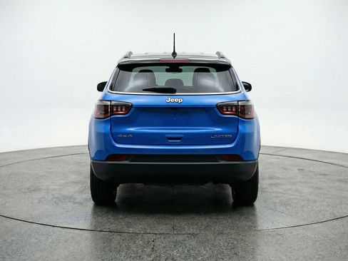 Used 2025 Jeep Compass Limited AWD/4WD image 7