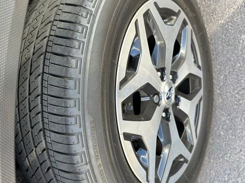 Used 2023 Subaru Forester Premium image 5