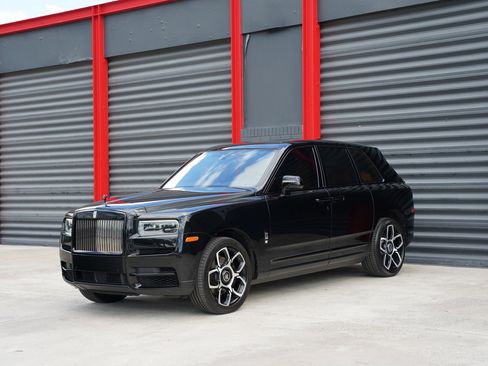 Used 2021 Rolls-Royce Cullinan Base image 1