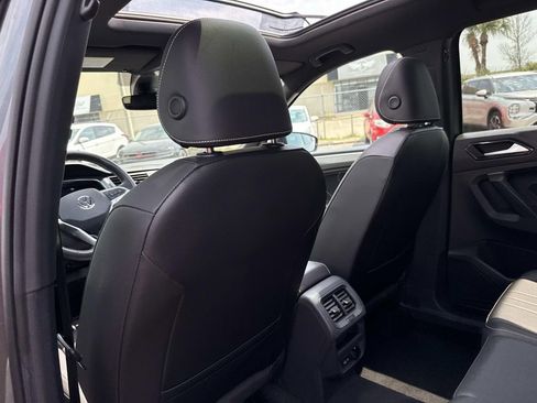 Used 2023 Volkswagen Tiguan SE R-Line AWD/4WD image 12