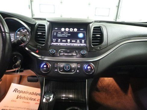 Used 2016 Chevrolet Impala LT w/ Leather Package image 12