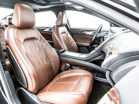Used 2020 Lincoln MKZ Reserve w/ Monochromatic Package FWD image 33