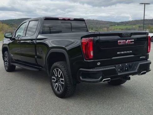 Used 2022 GMC Sierra 1500 AT4 w/ AT4 Premium Package AWD/4WD image 7