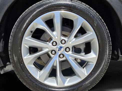 Used 2021 Ford Explorer Platinum w/ Equipment Group 601A AWD/4WD image 37