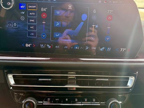 Used 2024 Chevrolet Traverse RS w/ LPO, Floor Liner Package image 29