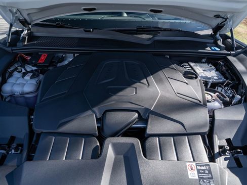 New 2026 Porsche Cayenne E-Hybrid image 17