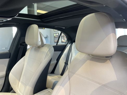 Used 2023 Mercedes-Benz C 300 4MATIC Sedan image 31