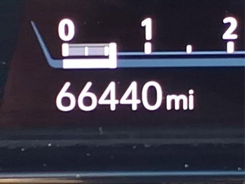 Used 2023 Cadillac Escalade Premium Luxury image 35