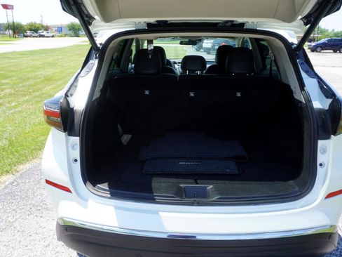Used 2024 Nissan Murano SV image 23