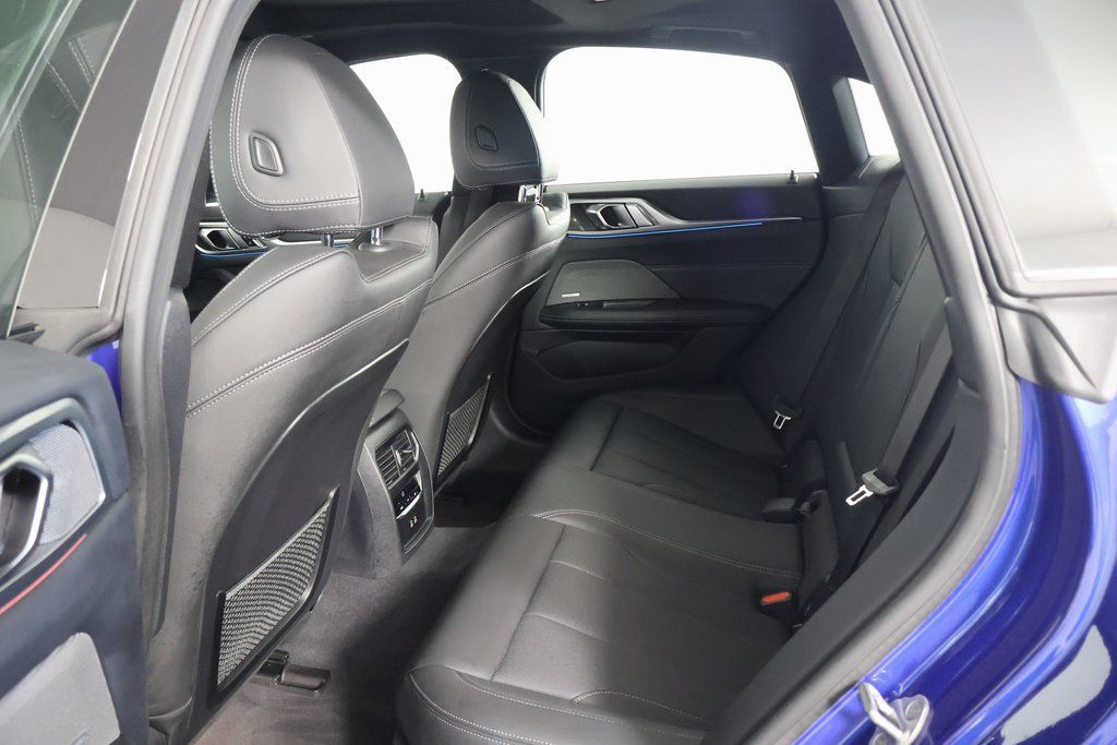 Used 2023 BMW i4 eDrive40 w/ M Sport Package RWD image 11