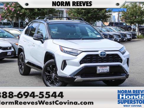 Used 2023 Toyota RAV4 XSE AWD/4WD image 1