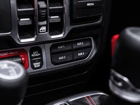 Used 2023 Jeep Wrangler Unlimited Rubicon AWD/4WD image 65