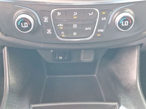 Certified 2023 Chevrolet Traverse LS image 45