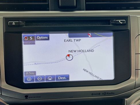 Used 2017 Toyota 4Runner SR5 Premium image 13