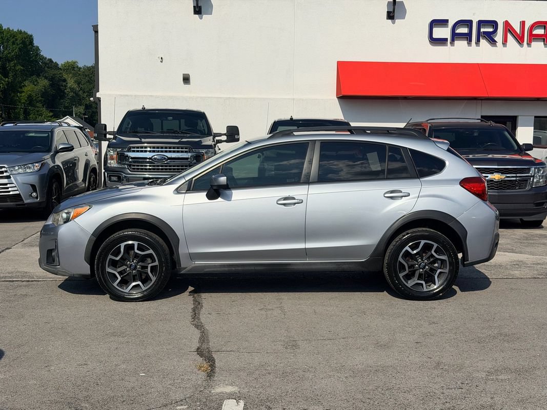 Used 2017 Subaru Crosstrek 2.0i Premium AWD/4WD image 3