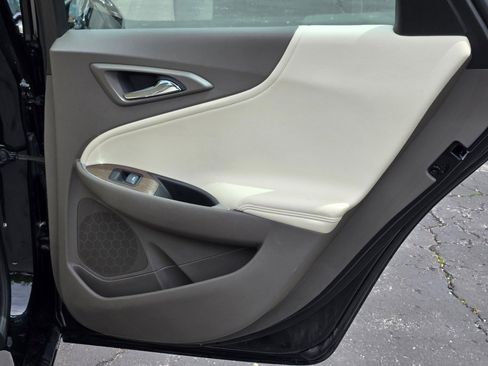 Used 2024 Chevrolet Malibu LT image 9