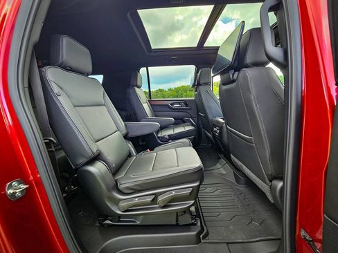 New 2026 GMC Yukon XL Denali w/ Denali Reserve Package AWD/4WD image 47