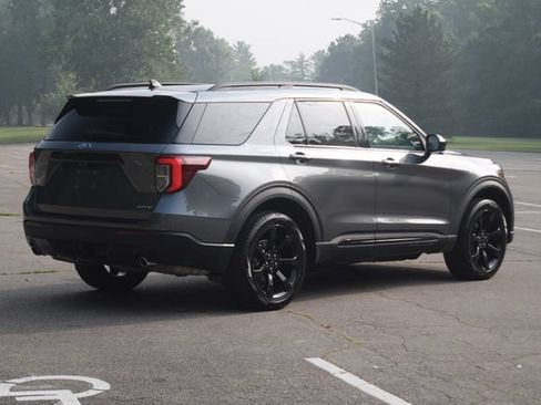 Used 2024 Ford Explorer ST-Line w/ Class IV Trailer Tow Package AWD/4WD image 27