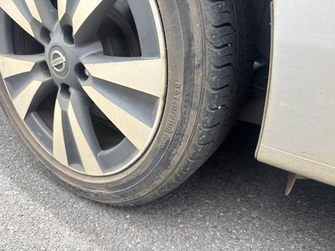 Used 2016 Nissan Sentra SL FWD image 18