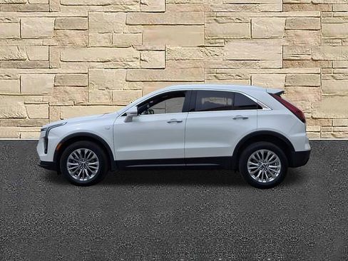 Certified 2024 Cadillac XT4 Premium Luxury w/ Technology Package AWD/4WD image 2