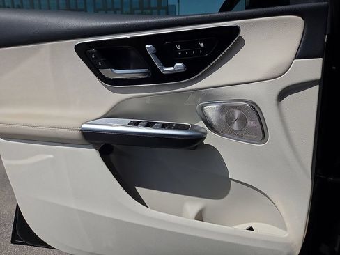 Certified 2025 Mercedes-Benz GLC 300 image 15