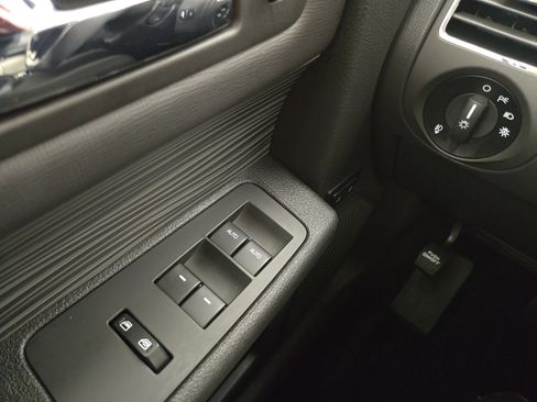 Used 2018 Ford Flex SEL w/ Equipment Group 202A image 29