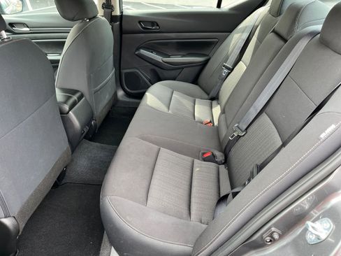 Used 2025 Nissan Altima 2.5 SV image 23