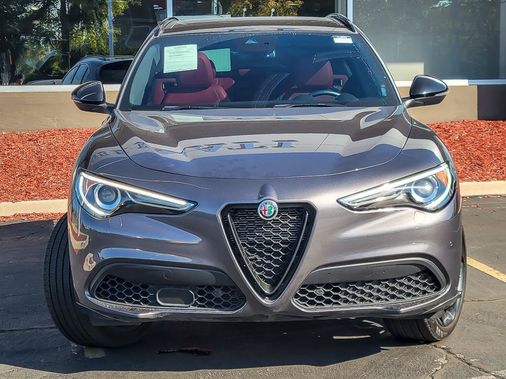 Used 2022 Alfa Romeo Stelvio Veloce AWD/4WD image 4