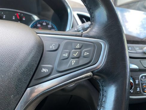 Used 2018 Chevrolet Equinox LT w/ Sun & Infotainment Package FWD image 31
