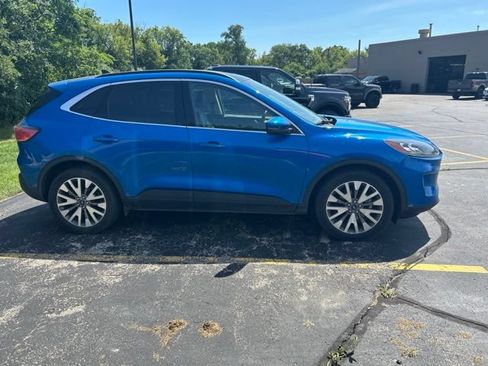 Used 2020 Ford Escape Titanium AWD/4WD image 7