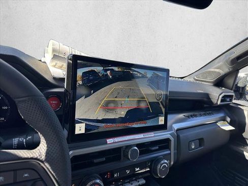 New 2025 Toyota Tacoma TRD Off-Road image 15