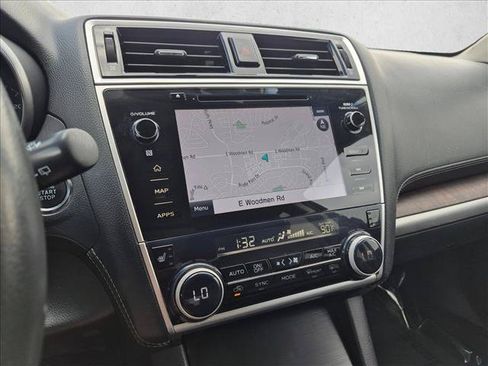 Used 2019 Subaru Outback 3.6R Limited AWD/4WD image 10