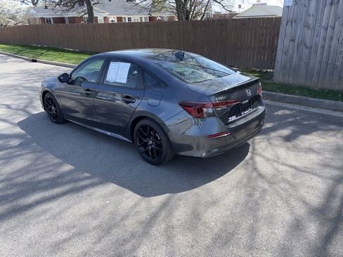 Used 2025 Honda Civic Sport image 3