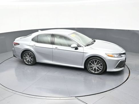 Used 2024 Toyota Camry XLE FWD image 62