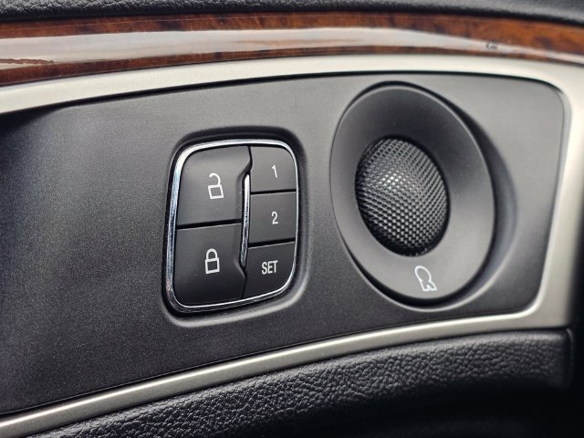 Used 2018 Lincoln MKZ Reserve FWD image 36