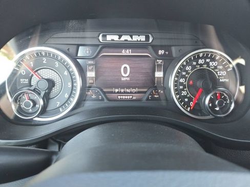 Used 2023 RAM 1500 Big Horn AWD/4WD image 16