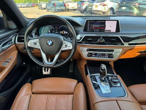 Used 2019 BMW 750i xDrive w/ Executive Package AWD/4WD image 20