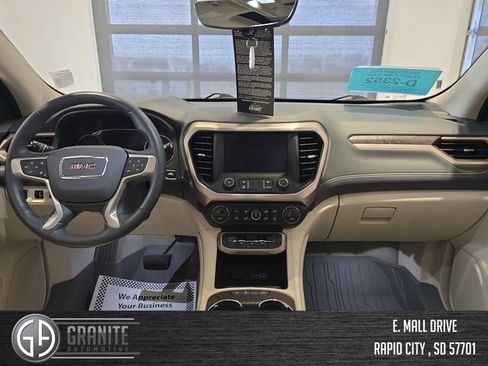 Used 2023 GMC Acadia Denali w/ Denali Technology Package AWD/4WD image 13
