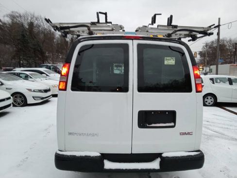 Used 2017 GMC Savana 2500 image 7