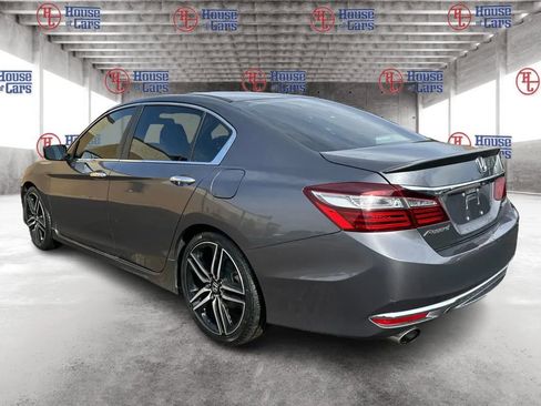 Used 2017 Honda Accord Sport image 7