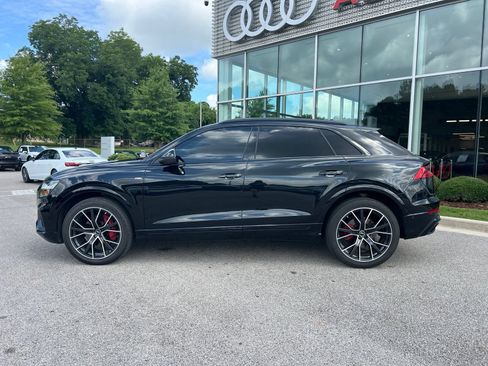 Used 2022 Audi Q8 Prestige w/ Prestige Package AWD/4WD image 9