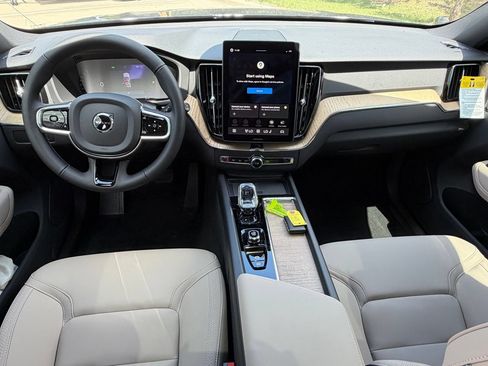 New 2026 Volvo XC60 T8 Plus w/ Protection Package Premier AWD/4WD image 10