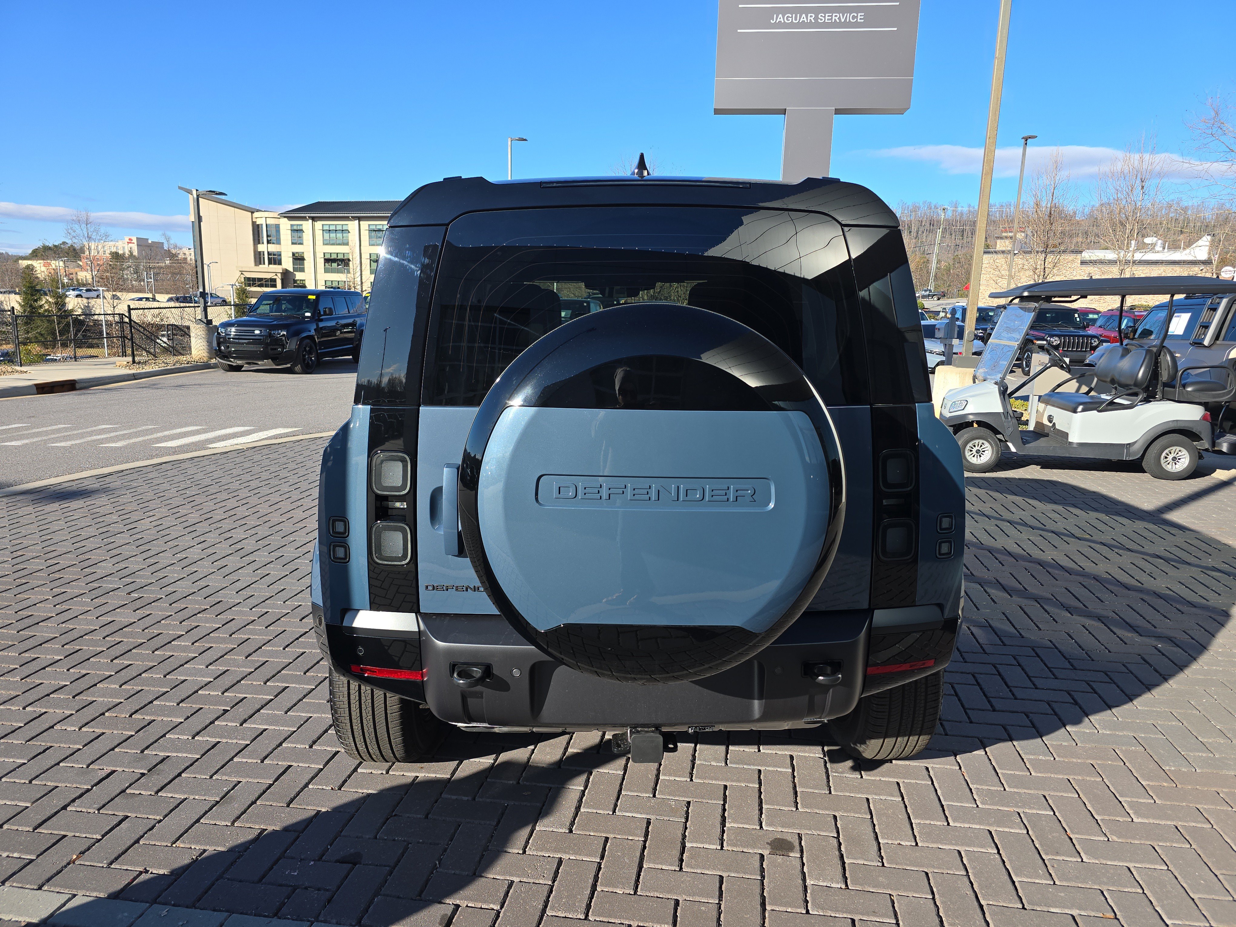 Certified 2026 Land Rover Defender 110 X-Dynamic SE AWD/4WD image 7