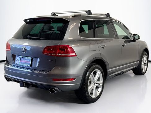Used 2014 Volkswagen Touareg Sport AWD/4WD image 5