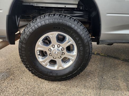 Used 2024 RAM 2500 Big Horn image 14